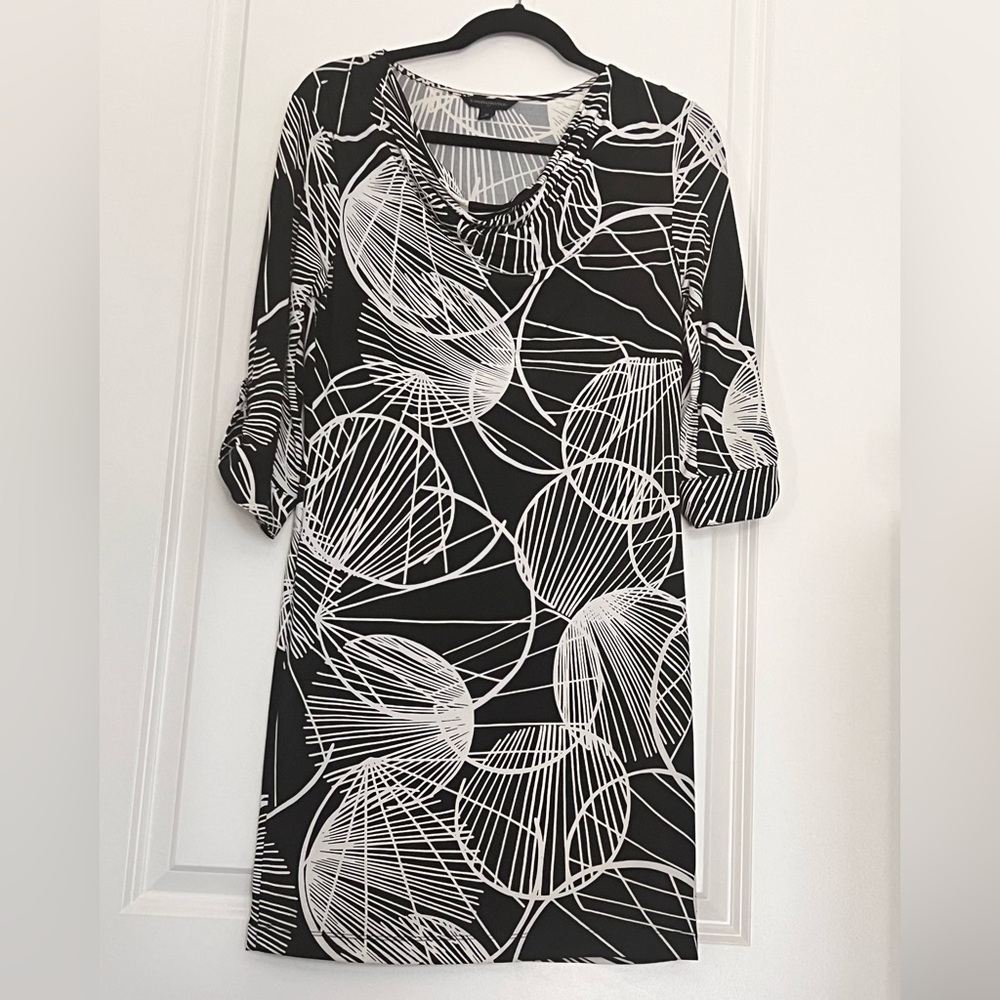 Banana Republic Black and White Patterned Dress. XS.